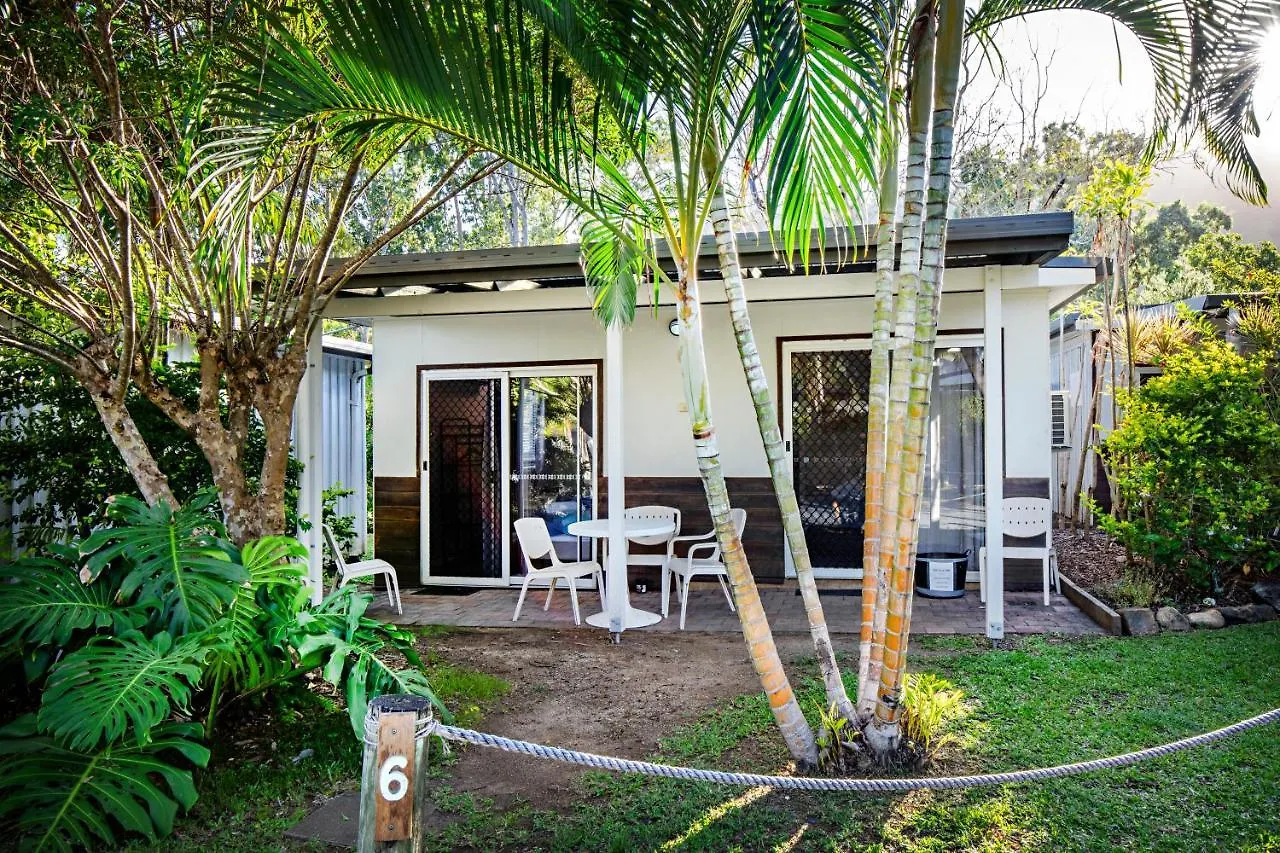 Bush Village Holiday Cabins Airlie Beach Holiday park