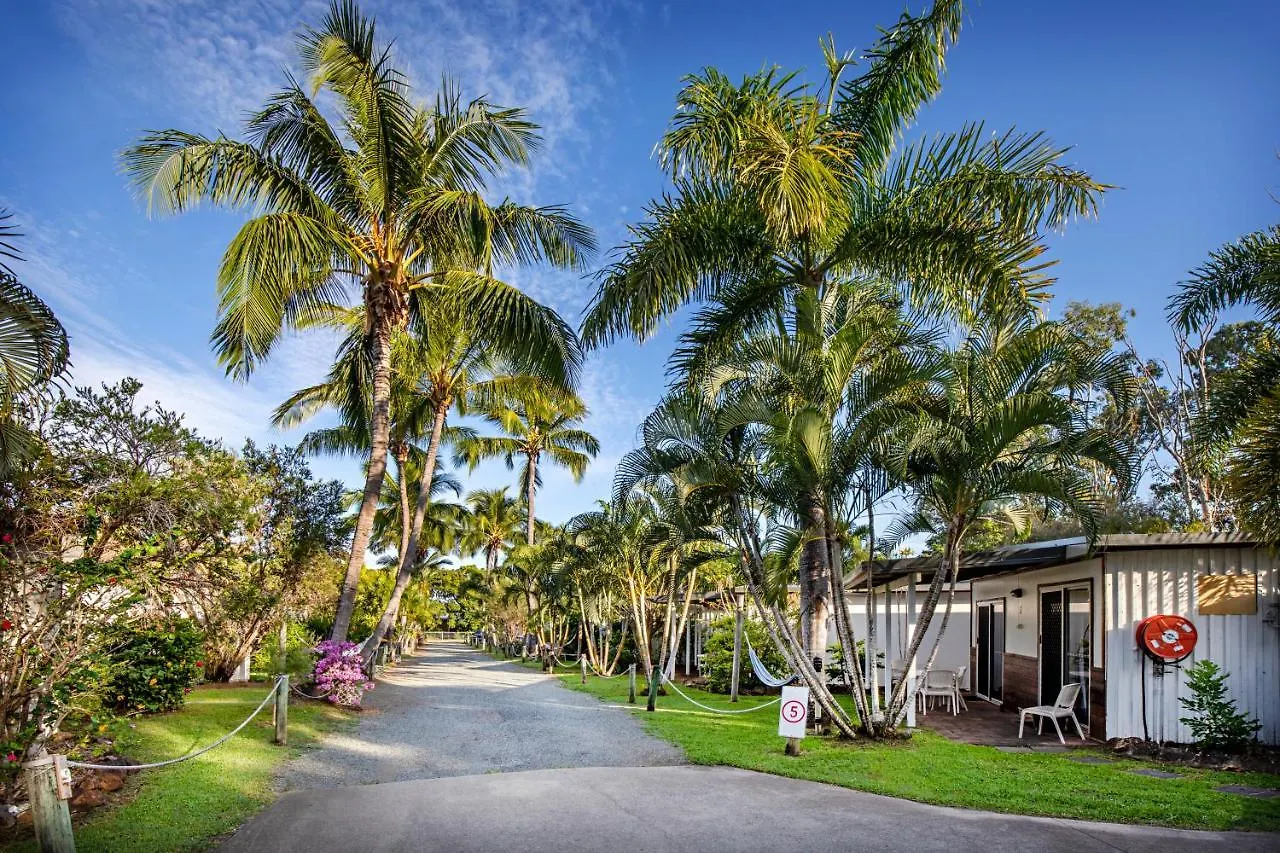 Holiday park Bush Village Holiday Cabins Airlie Beach