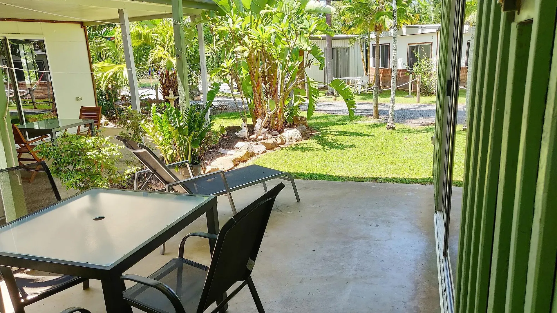 Bush Village Holiday Cabins Airlie Beach Australia