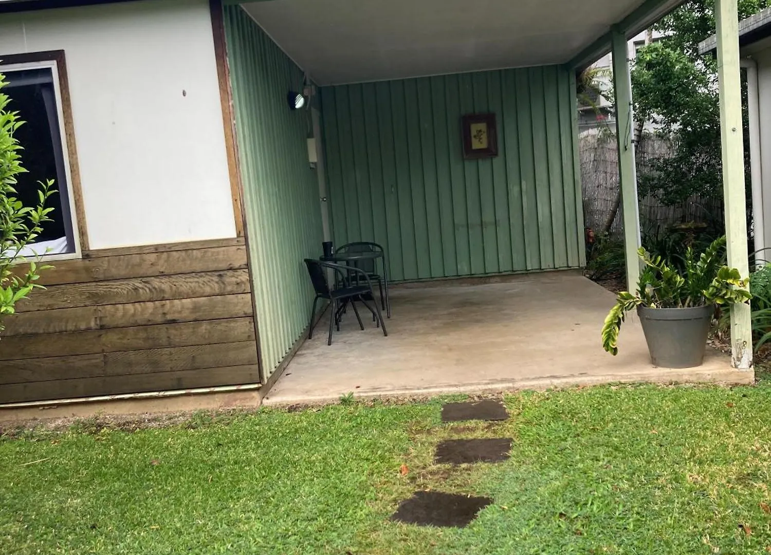 *** Holiday park Bush Village Holiday Cabins Airlie Beach Australia