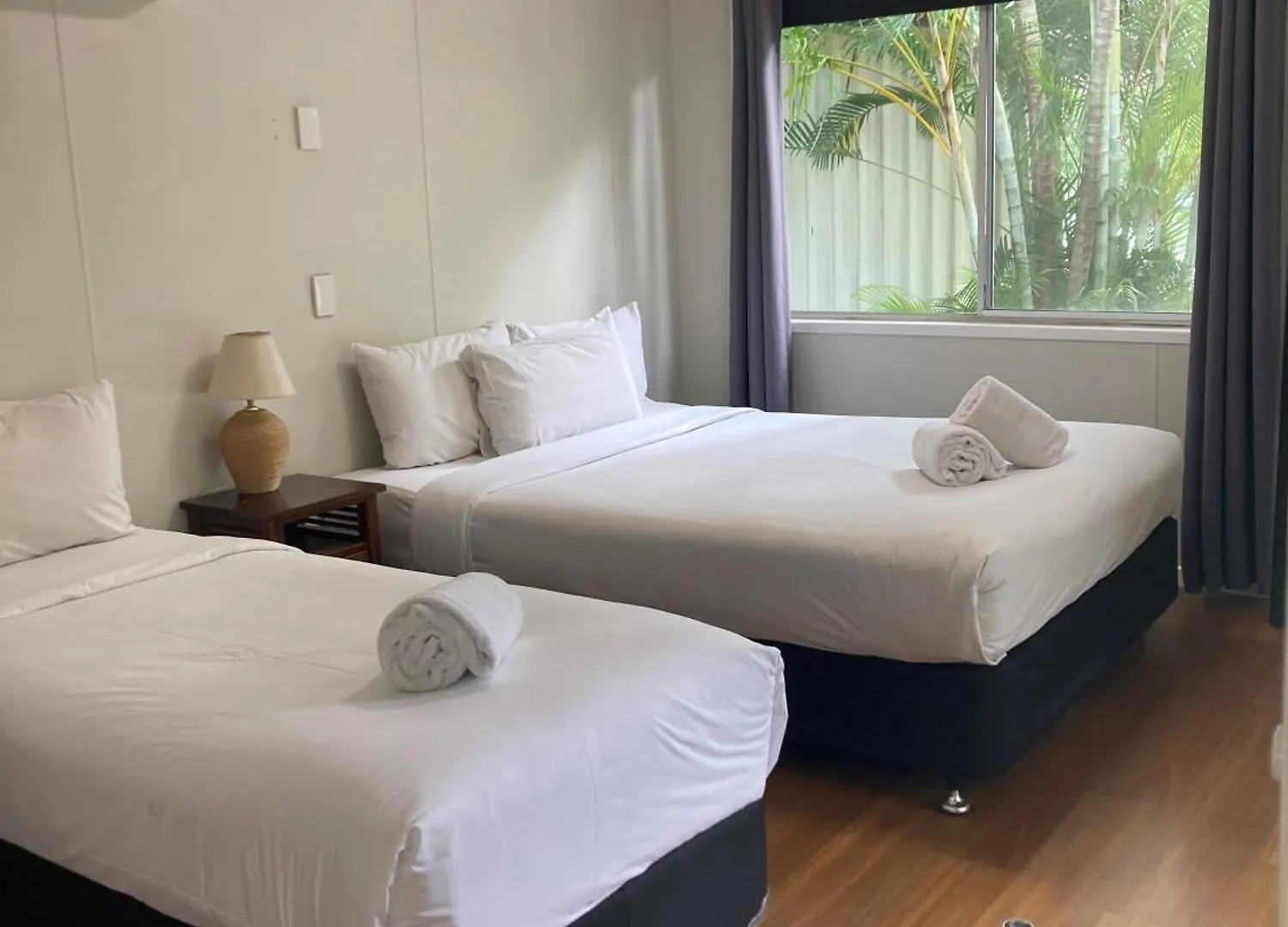 Holiday park Bush Village Holiday Cabins Airlie Beach