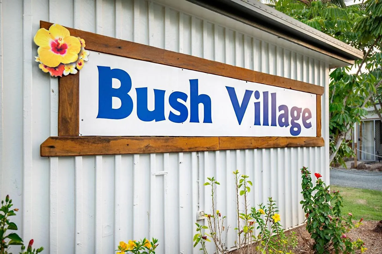 Bush Village Holiday Cabins Airlie Beach 3*,
