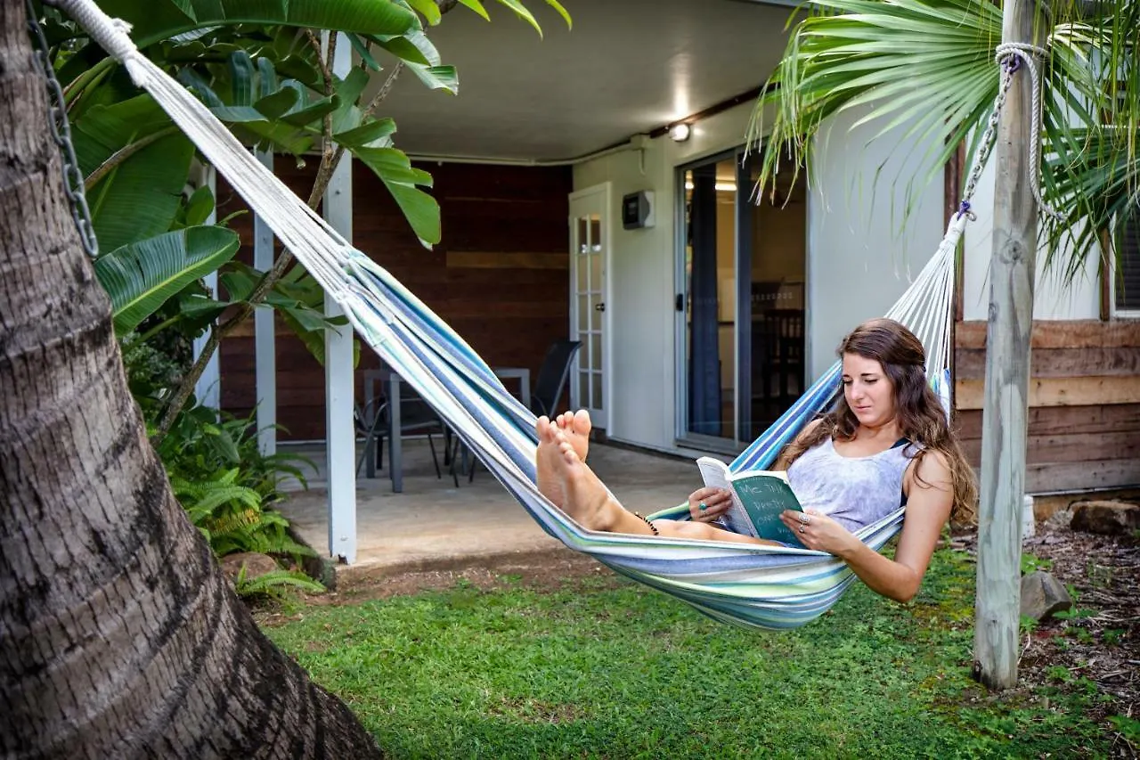 Holiday park Bush Village Holiday Cabins Airlie Beach