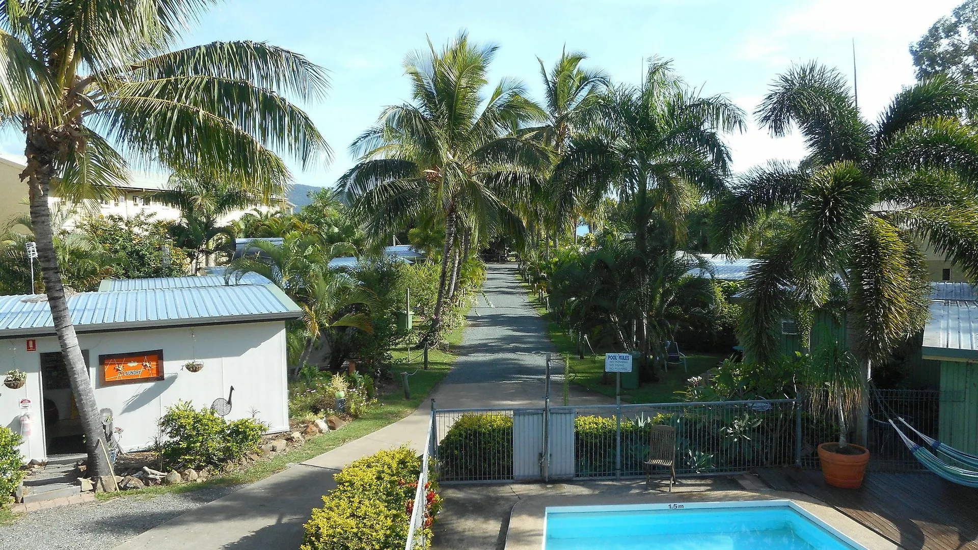 Bush Village Holiday Cabins Airlie Beach Australia